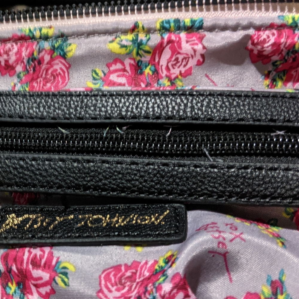 Betsey Johnson kitsch phone tote - Picture 13 of 16